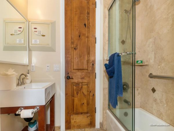 San Diego Beach Communities North Condo 995681