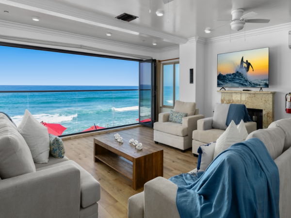 Oceanside Vacation Home Ten Bedroom Steps to Beach