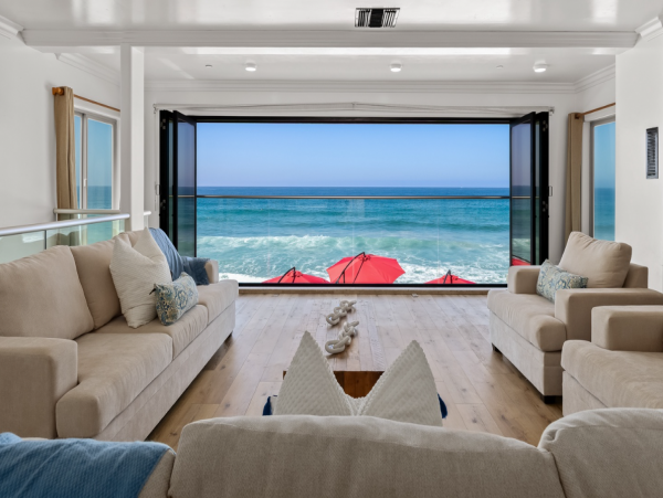 Oceanside Vacation Home Ten Bedroom Steps to Beach