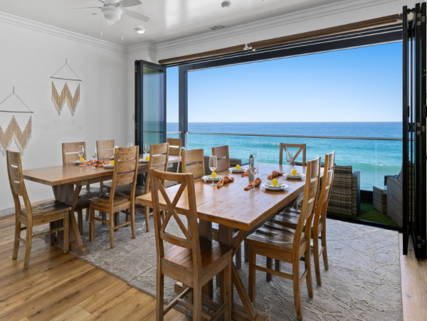 Oceanside Vacation Home Ten Bedroom Steps to Beach