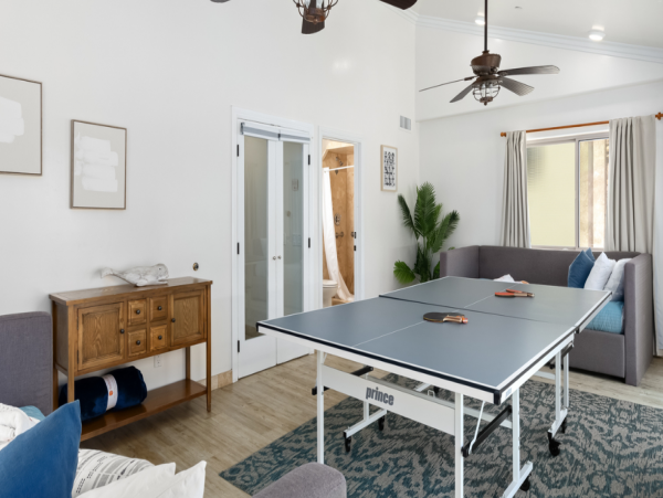 Oceanside Vacation Home Ten Bedroom Steps to Beach