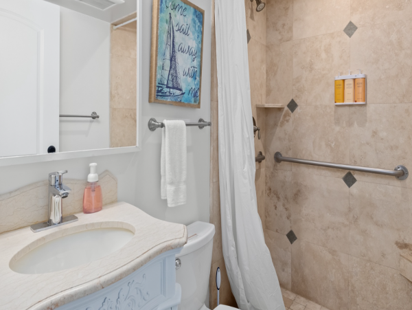 Oceanside Vacation Home Ten Bedroom Steps to Beach