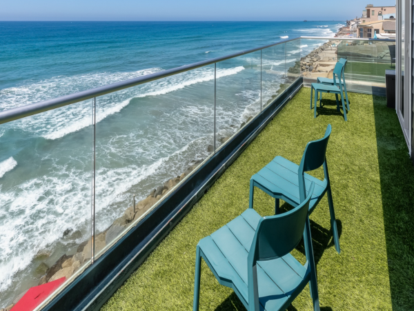 Oceanside Vacation Home Ten Bedroom Steps to Beach