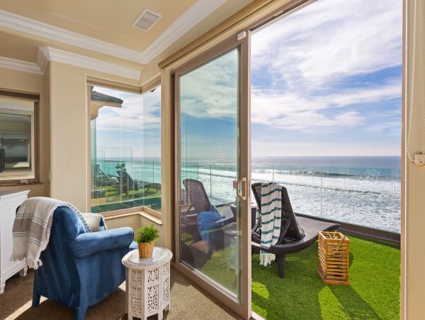 San Diego Beach Communities North Condo 995684
