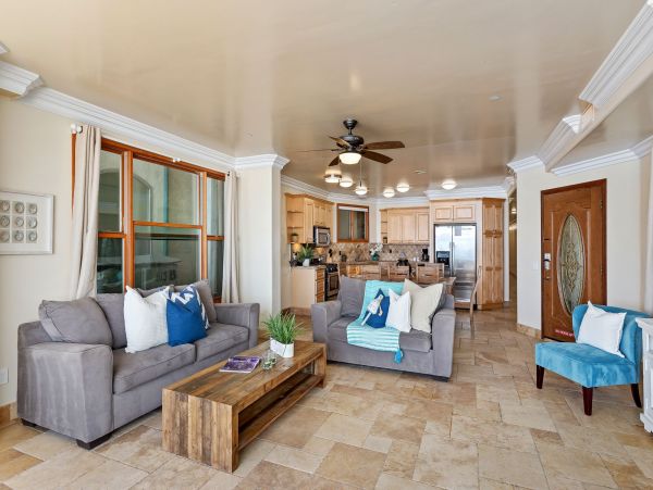 San Diego Beach Communities North Condo 995684