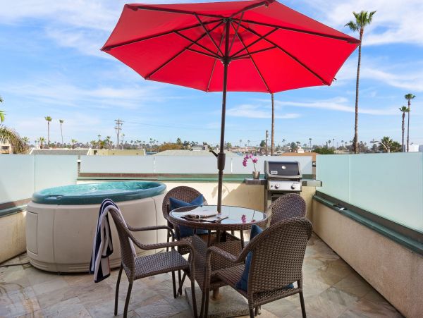 Oceanfront Beach Home Oceanside California. Pacific Beauty!
