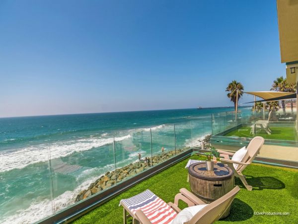 Oceanfront Beach Home Oceanside California. Pacific Beauty!