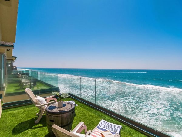 Oceanfront Beach Home Oceanside California. Pacific Beauty!