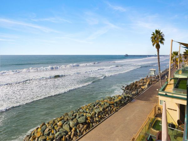 Oceanfront Beach Home Oceanside California. Pacific Beauty!