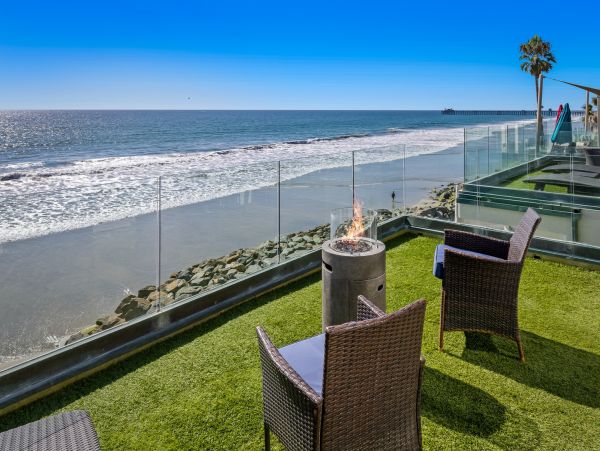 Oceanfront Beach Home Oceanside California. Pacific Beauty!