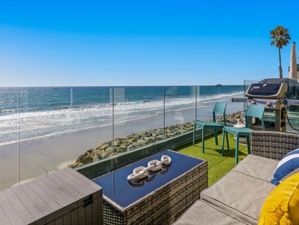 Oceanfront Beach Home Oceanside California. Pacific Beauty!