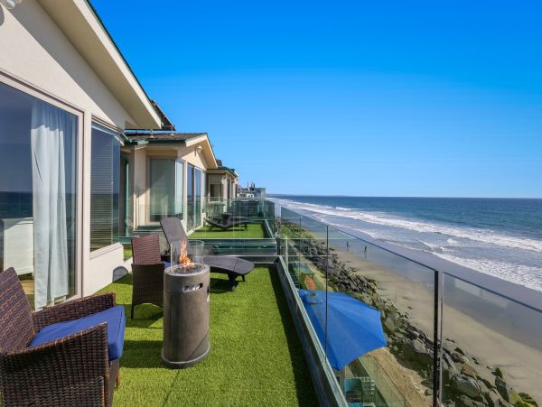 Oceanfront Beach Home Oceanside California. Pacific Beauty!