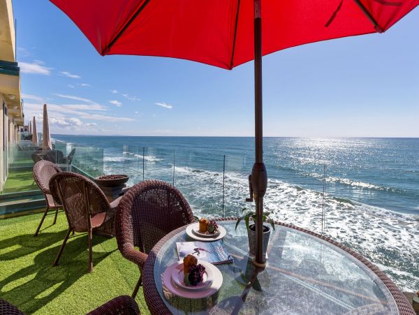San Diego Luxury Duplex 11 Bedrooms Sleeps 26 Guests