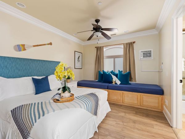 San Diego Luxury Duplex 11 Bedrooms Sleeps 26 Guests