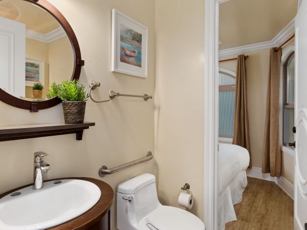 San Diego Luxury Duplex 11 Bedrooms Sleeps 26 Guests