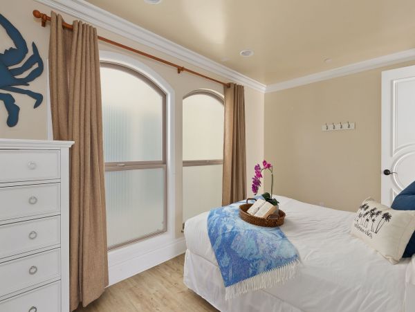 San Diego Luxury Duplex 11 Bedrooms Sleeps 26 Guests