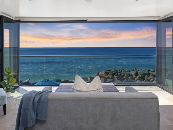 San Diego Luxury Duplex 11 Bedrooms Sleeps 26 Guests