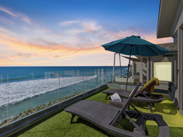 San Diego Luxury Duplex 11 Bedrooms Sleeps 26 Guests