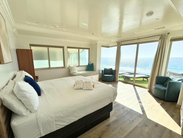 San Diego Luxury Duplex 11 Bedrooms Sleeps 26 Guests