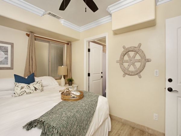 San Diego Beach Communities North Condo 995688