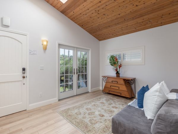 San Diego Beach Communities North Home 995690