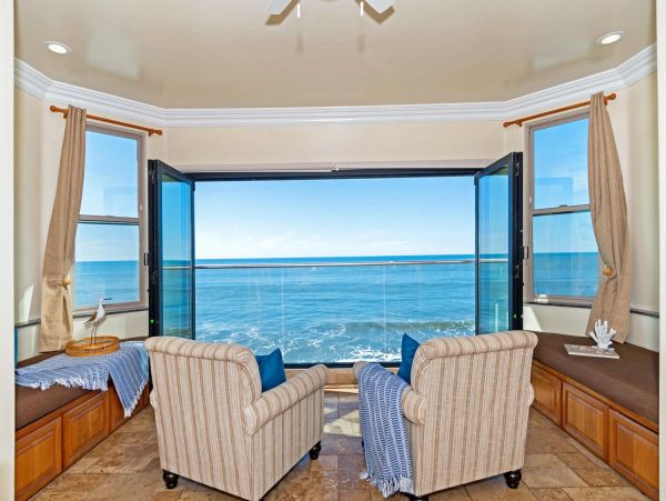 San Diego Oceanside 8 Bedroom Oceanfront Residence 18 Guests