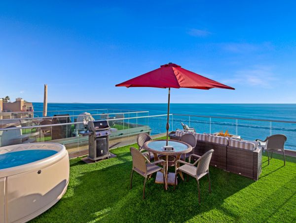 San Diego Oceanside 8 Bedroom Oceanfront Residence 18 Guests