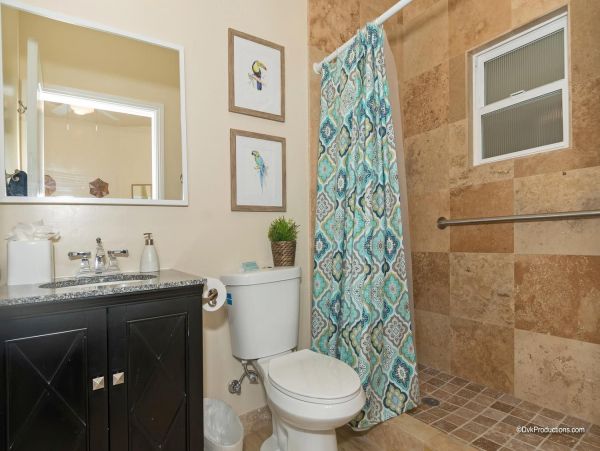 San Diego Oceanside 8 Bedroom Oceanfront Residence 18 Guests