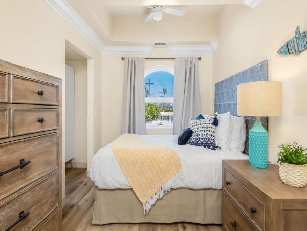 Oceanfront Vacation Home In Oceanside 6 Bedrooms Ocean View