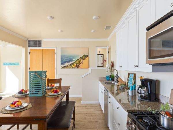 San Diego Beach Communities North Condo 995693