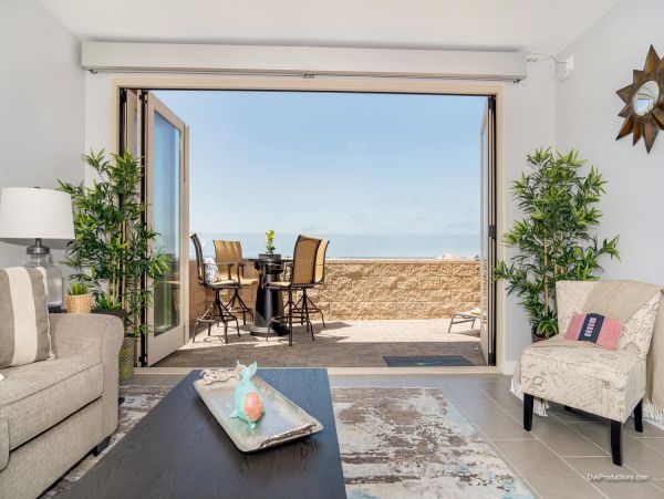San Diego Beach Communities North Condo 995695