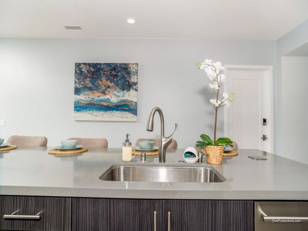San Diego Beach Communities North Condo 995695