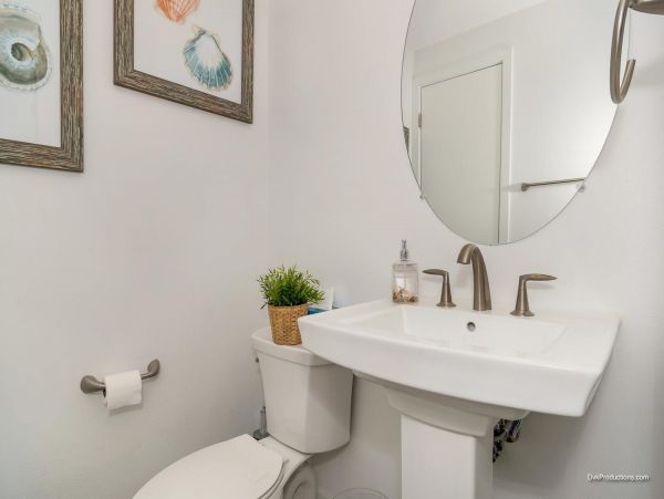 San Diego Beach Communities North Condo 995695