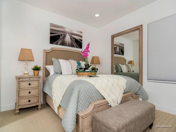 San Diego Beach Communities North Condo 995695