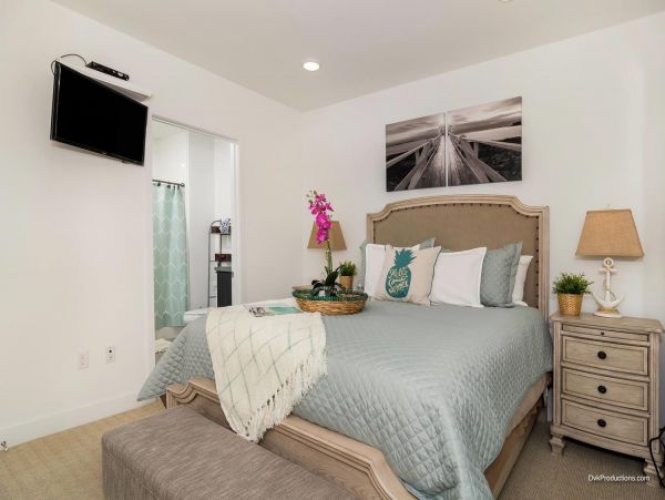 San Diego Beach Communities North Condo 995695