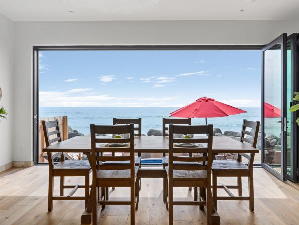 Beachfront Vacation Home In Oceanside 14 Guests