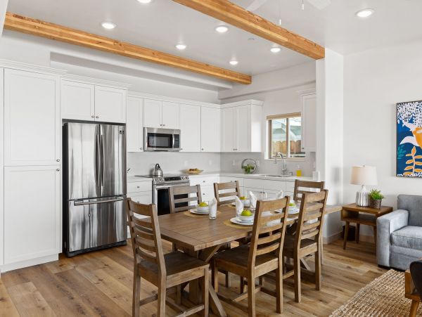 Beachfront Vacation Home In Oceanside 14 Guests