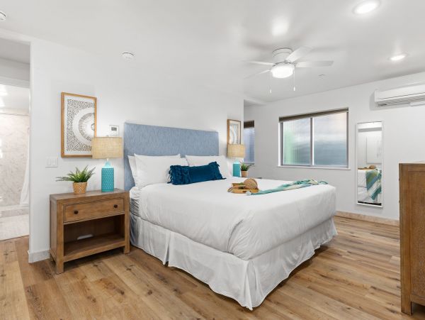 Beachfront Vacation Home In Oceanside 14 Guests