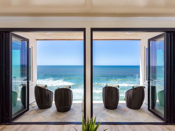 San Diego Beach Communities North Condo 995698