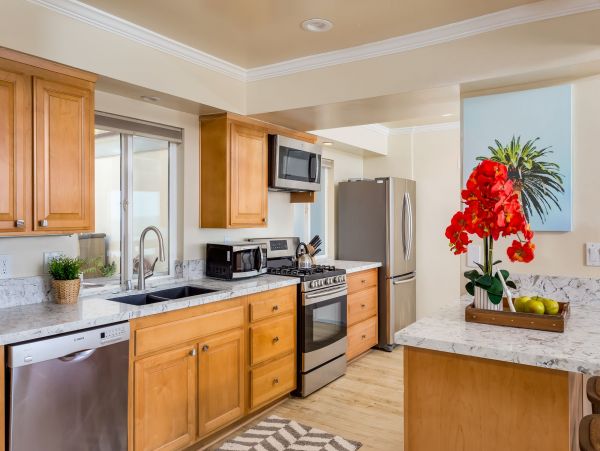 San Diego Beach Communities North Condo 995698