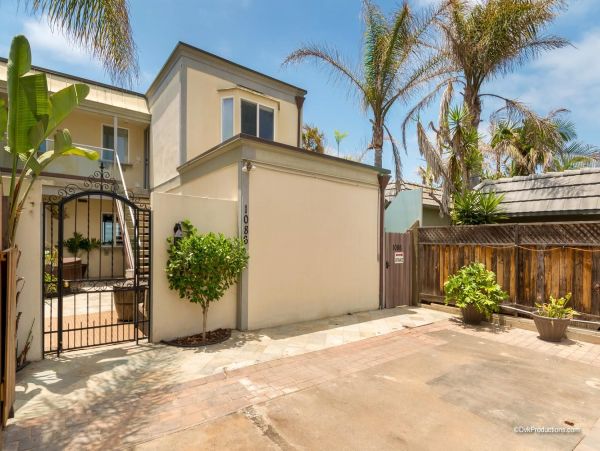 San Diego Beach Communities North Condo 995698