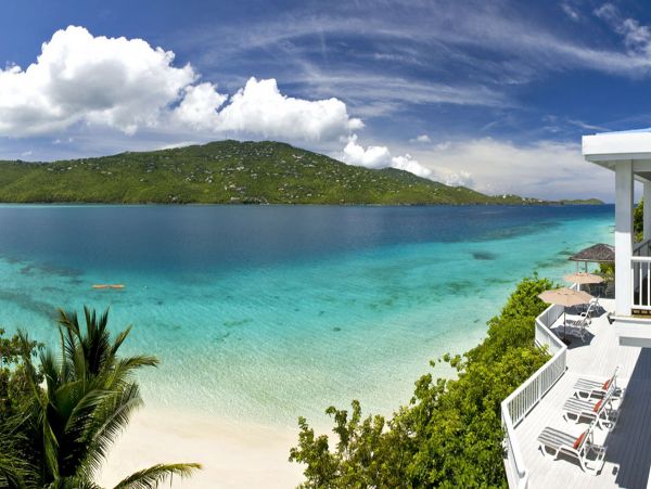Beachfront Six-Bedroom Deluxe Vacation Home in St Thomas