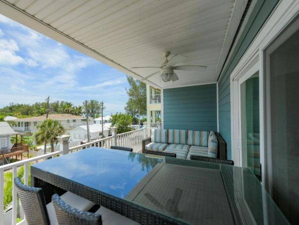 Bradenton Beach Vacation Home With Pool Steps From Beach