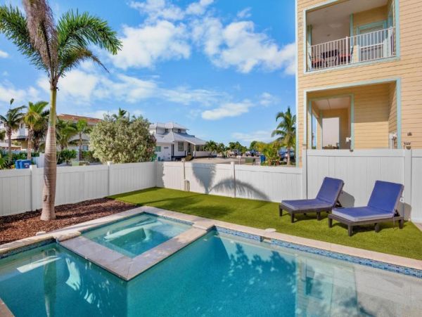 Bradenton Beach Vacation Home With Pool Steps From Beach