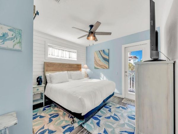 Bradenton Beach Vacation Home With Pool Steps From Beach