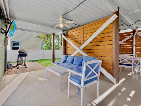 Bradenton Beach Vacation Home With Pool Steps From Beach