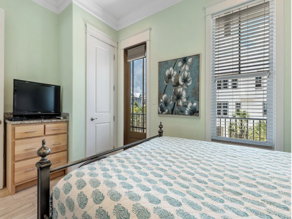 Gorgeous House with 10 Bedrooms in Orange Beach