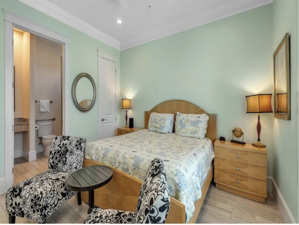 Gorgeous House with 10 Bedrooms in Orange Beach