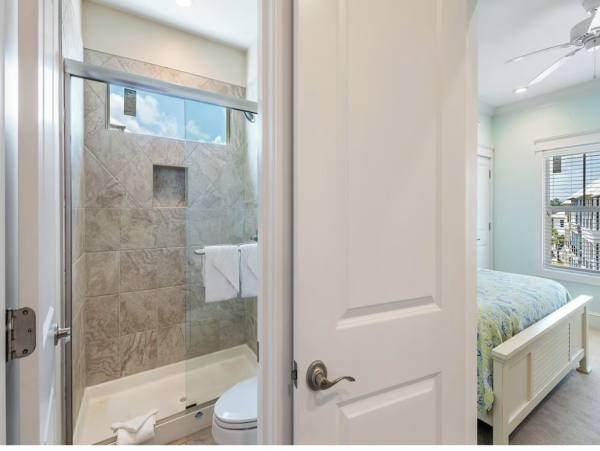 Gorgeous House with 10 Bedrooms in Orange Beach