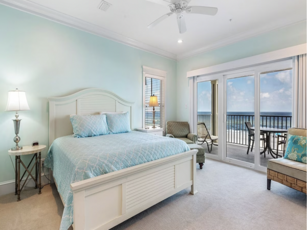 Gorgeous House with 10 Bedrooms in Orange Beach